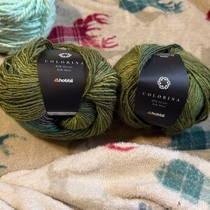 Hobbii Colorina Green Yarn